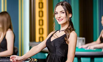 Hình ảnh hỗ trợ khách hàng và giải đáp thắc mắc tại Twin
